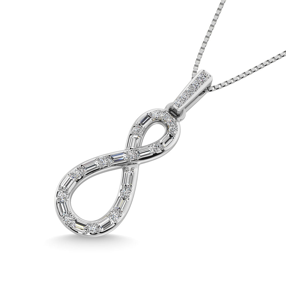 Diamante 1/6 Ct.Tw. Colgante infinito de talla redonda y baguette en oro blanco de 10 k