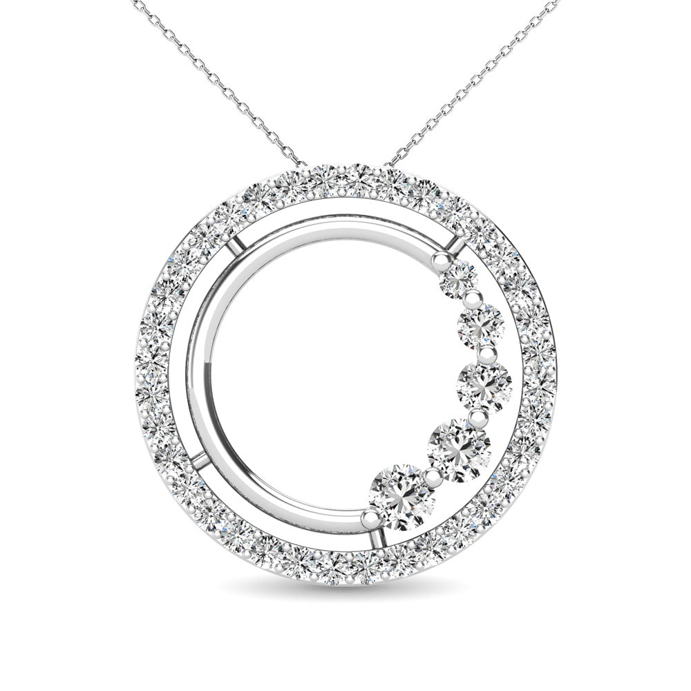 Diamante 3/8 Ct.Tw. Colgante circular en oro blanco de 14 k