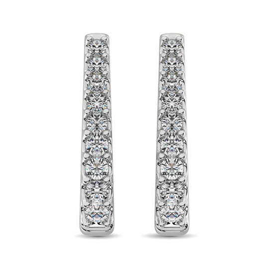 Oro blanco de 10 quilates con diamantes de 1 qt. total. Pendientes de aro cl√°sicos