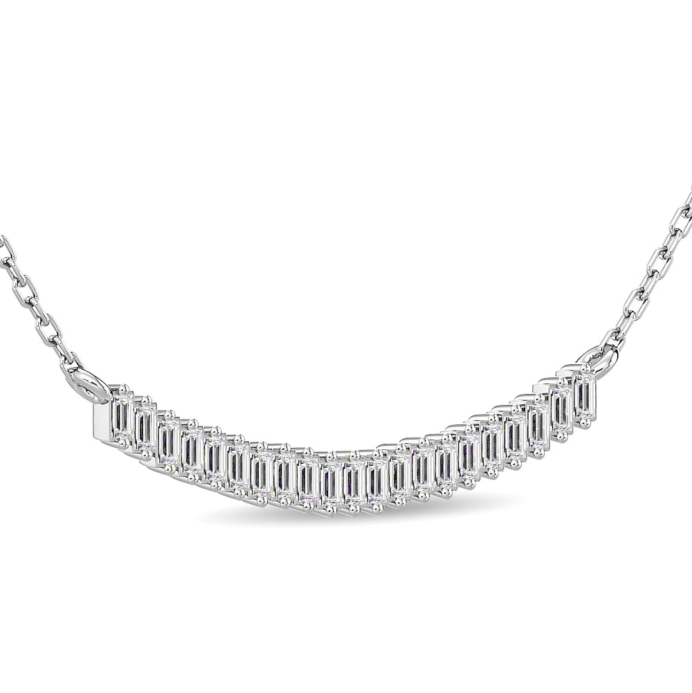 Diamante 1/6 Ct.Tw. Collar de moda Baguette en oro blanco de 14 k