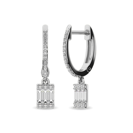 Diamante 1/3 Ct.Tw. Aretes tipo argolla redondos y baguette en oro blanco de 14 k