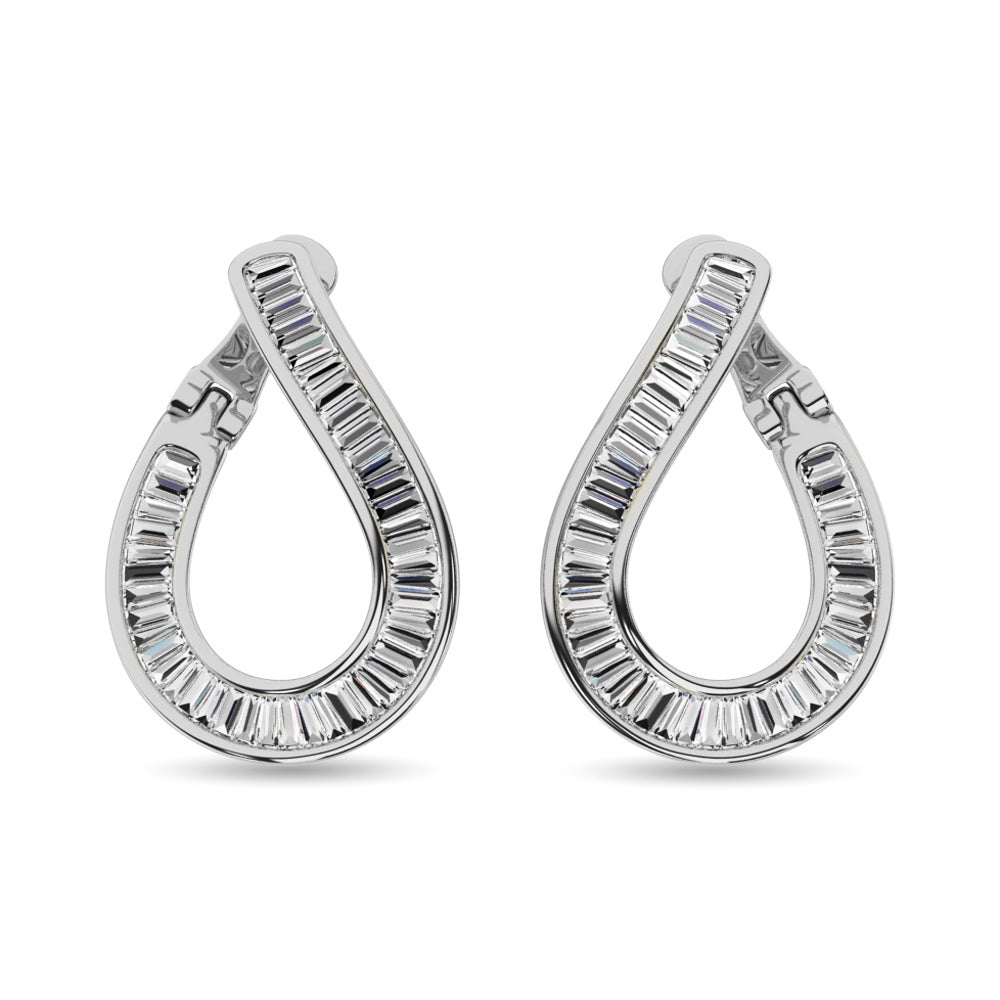 Diamante 1 1/2 Ct.Tw. Aretes tipo argolla de talla baguette en oro blanco de 14 k