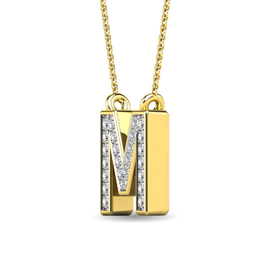 Diamante 1/20 Ct.Tw. Colgante con letra M en oro amarillo de 10 quilates