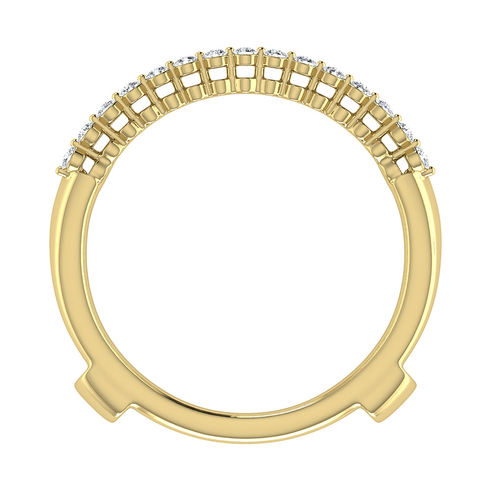 Oro amarillo de 14 quilates de 1/2 qt.Tw. Anillo protector de diamantes