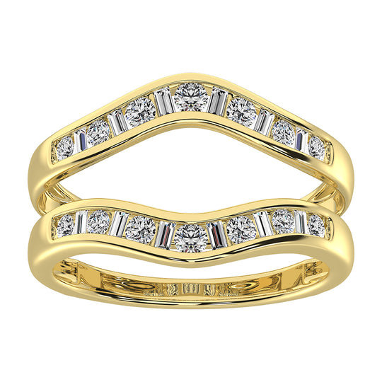 Oro amarillo de 14 quilates de 1/2 qt.Tw. Anillo protector de diamantes redondos y baguette