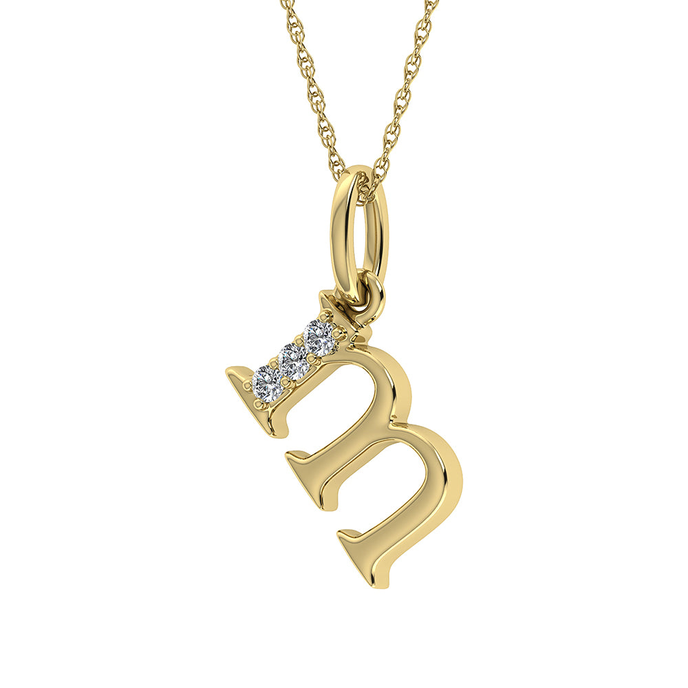 Diamante 1/20 Ct.Tw. Colgante con letra M en oro amarillo de 10 quilates