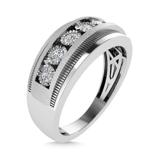 Diamante 1/4 Ct.Tw. Banda para hombre con conjunto de canales en oro blanco de 10 quilates