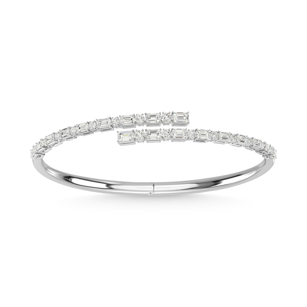 Oro blanco de 14 quilates con diamantes de 3 qt. total. Brazalete de moda