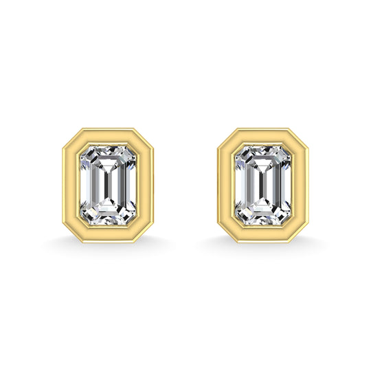 Diamante 3/8 Ct.Tw. Aretes con forma de esmeralda en oro amarillo de 14 k