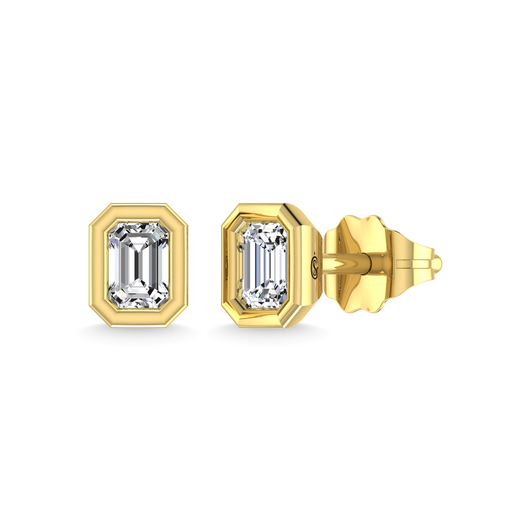 Diamante 3/8 Ct.Tw. Aretes con forma de esmeralda en oro amarillo de 14 k