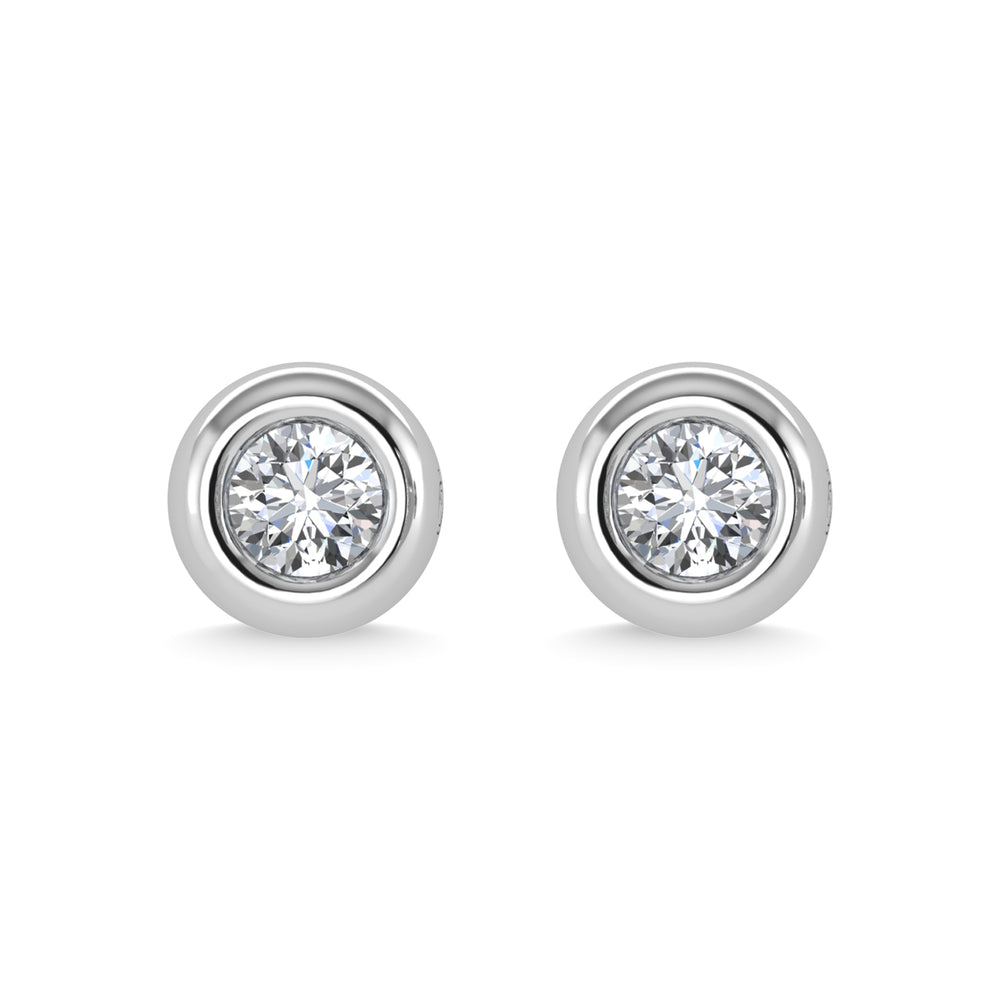 Diamante de oro blanco de 14 quilates de 1/10 quilates total. Aretes