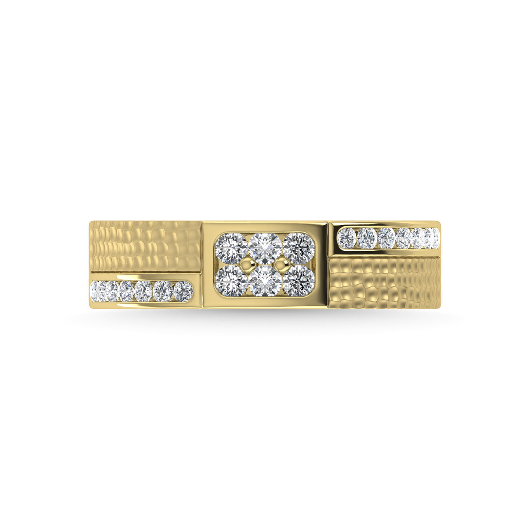 Diamante en oro amarillo de 14 quilates de 3/8 quilates total. Banda para hombre