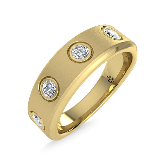 Diamante en oro amarillo de 14 quilates de 3/8 quilates total. Banda de m√°quina para hombre