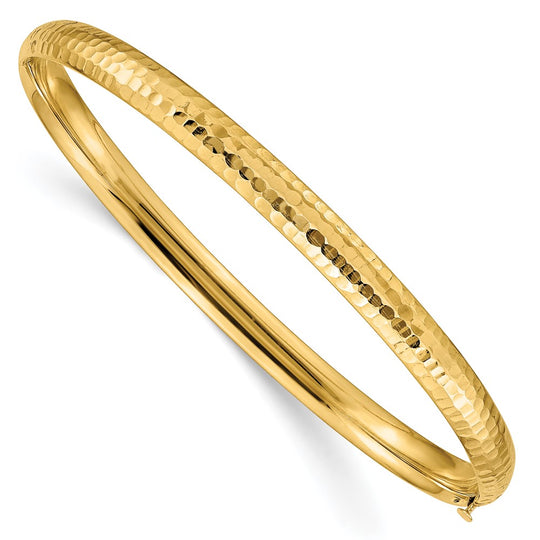 Brazalete con Bisagra en Oro Amarillo de 14K con Textura Martillada (4.75mm)