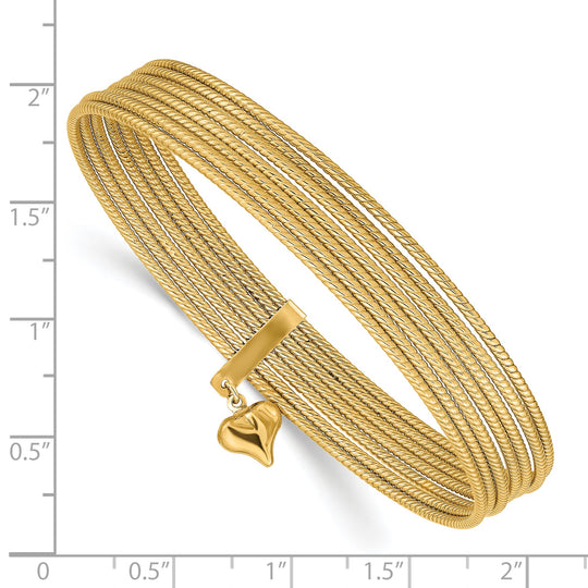 Set de 7 Pulseras Bangle Texturizadas en Oro Amarillo de 14k con Corazón Colgante y Sobresaliente