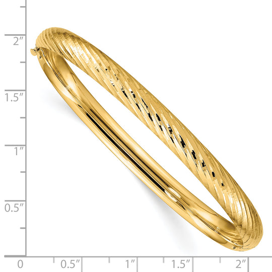 Pulsera Bangle de Oro Amarillo de 14k, 4/16", con Textura y Bisagra