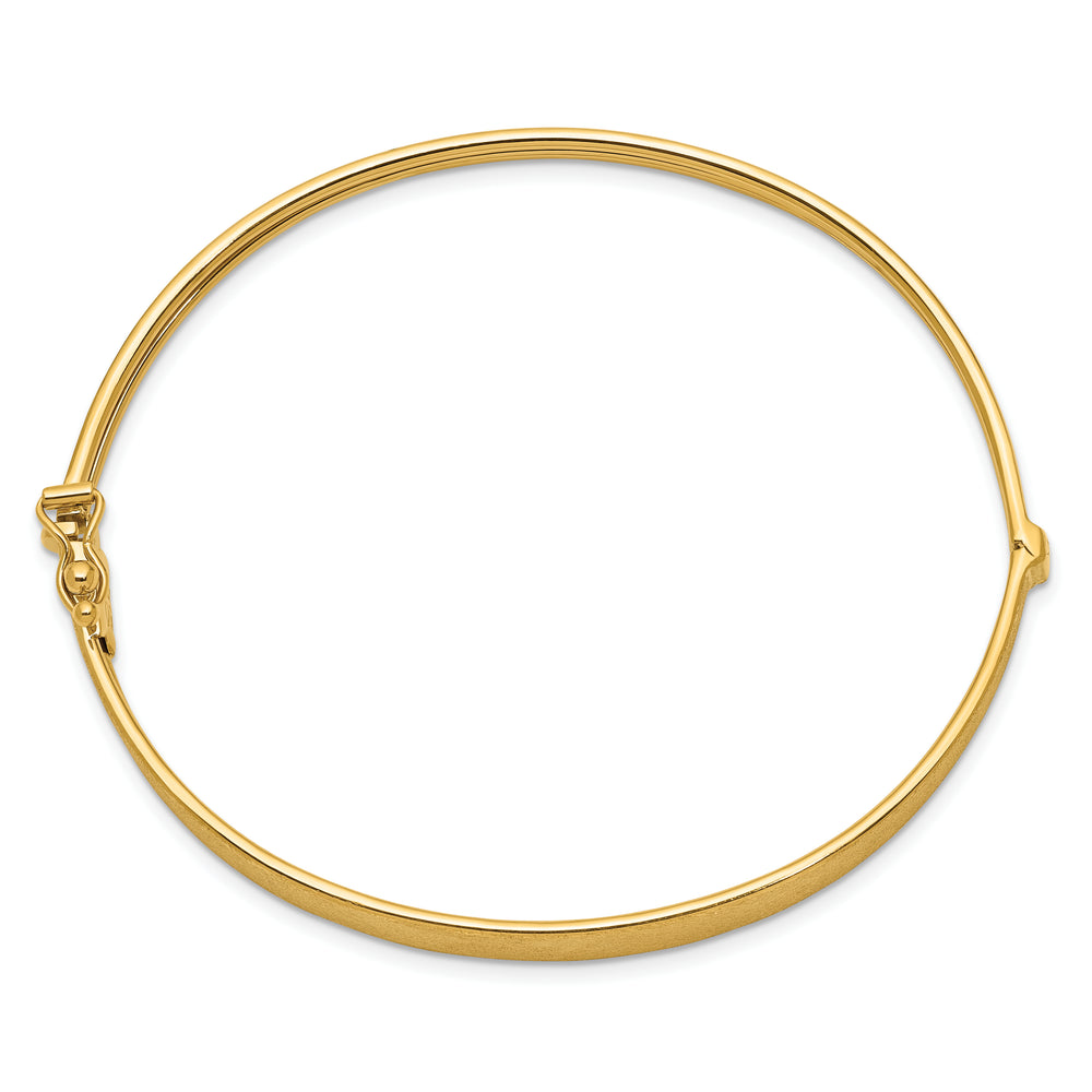 Brazalete Bangle 14K Oro Amarillo con Acabado Satinado y Bisagra Graduada