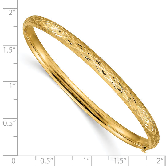 Brazalete con Bisagra en Oro Amarillo de 14K con Corte de Diamante (4.75mm)