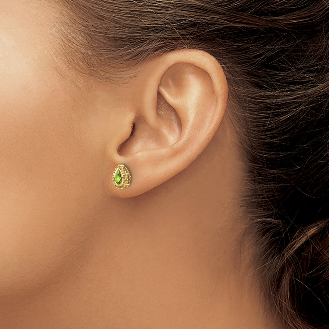 Pendientes de Oro Amarillo de 14k con Peridoto en Forma de Pera