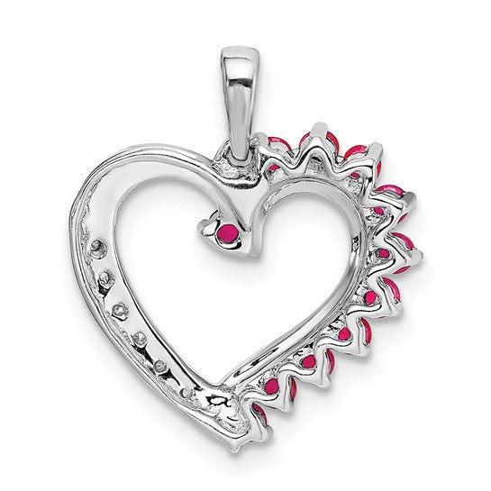 Colgante de Corazón con Rubí y Diamantes en Oro Blanco de 14k