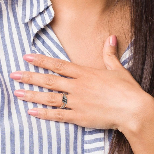 Anillo de Diamantes Blancos y Champagne en Oro Rosa de 14k