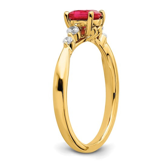 Anillo de Rubí y Diamante Pulido en Oro Amarillo de 14k