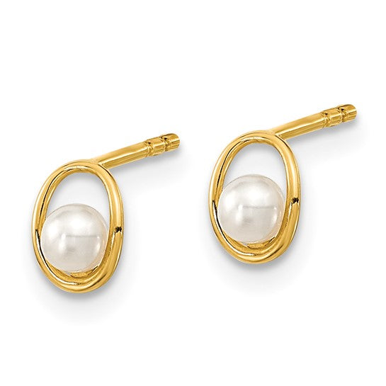 Aretes de Poste Madi K en Oro Amarillo de 14k con Perla Cultivada de Agua Dulce y Diseño Ovalado Pulido