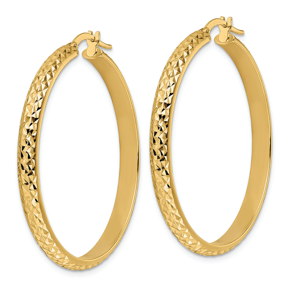 Aretes Tipo Argolla con Talla de Diamante Pulido en Oro de 14k