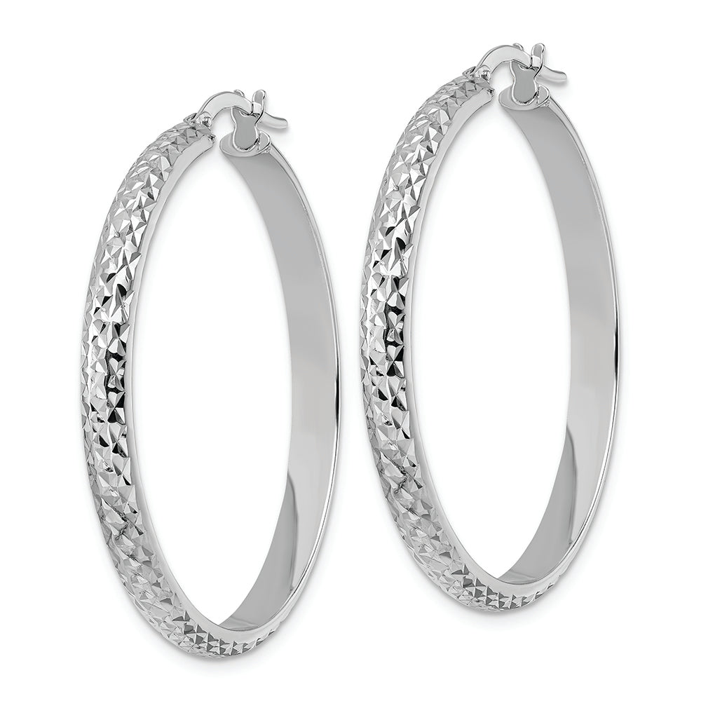 Pendientes de aro de oro blanco de 14 quilates con talla de diamante