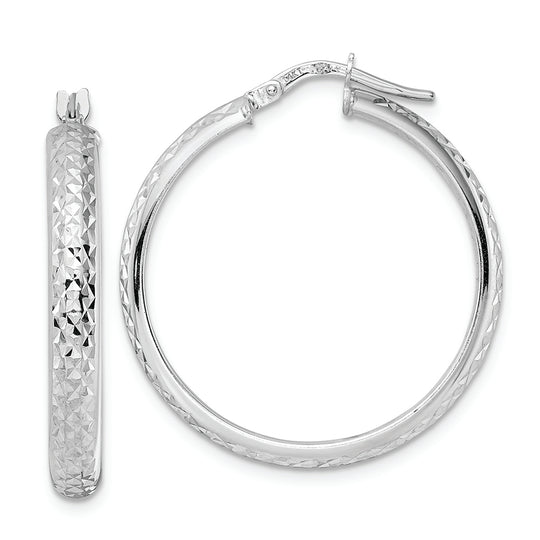 Pendientes de aro de oro blanco de 14 quilates con talla de diamante