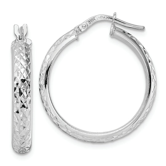 Pendientes de aro de oro blanco de 14 quilates con talla de diamante