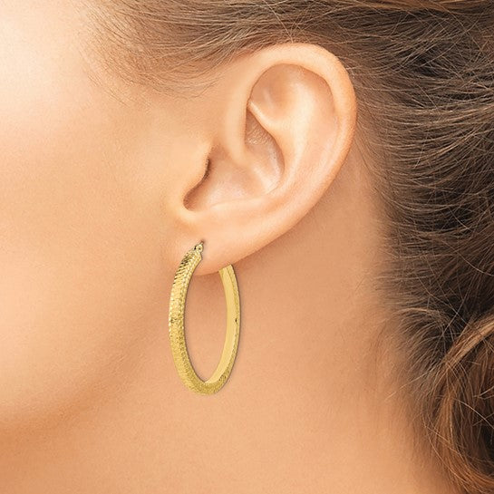 Pendientes de Aro Pulidos y Martillados en Oro Amarillo de 14K