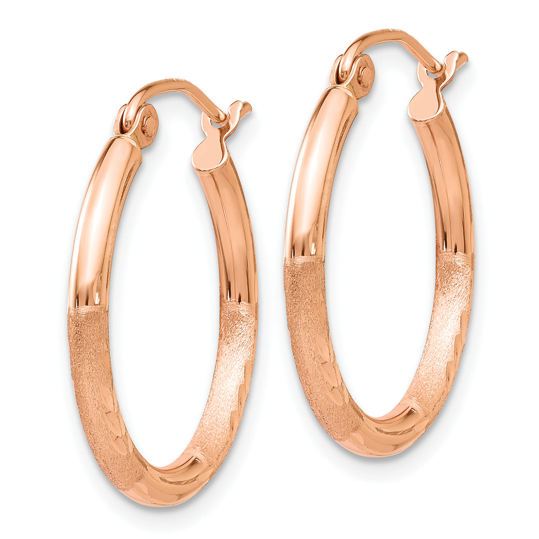 Aretes de Aro Livianos en Oro Rosa de 14k con Acabado Satinado y Corte Diamante