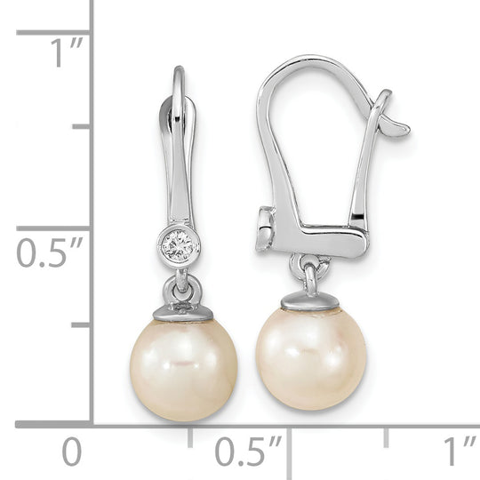 Pendientes Colgantes de Oro Blanco de 14k con Perla Akoya Cultivada de Agua Salada Blanca de 7-8mm y Diamante de 0.05 Quilates