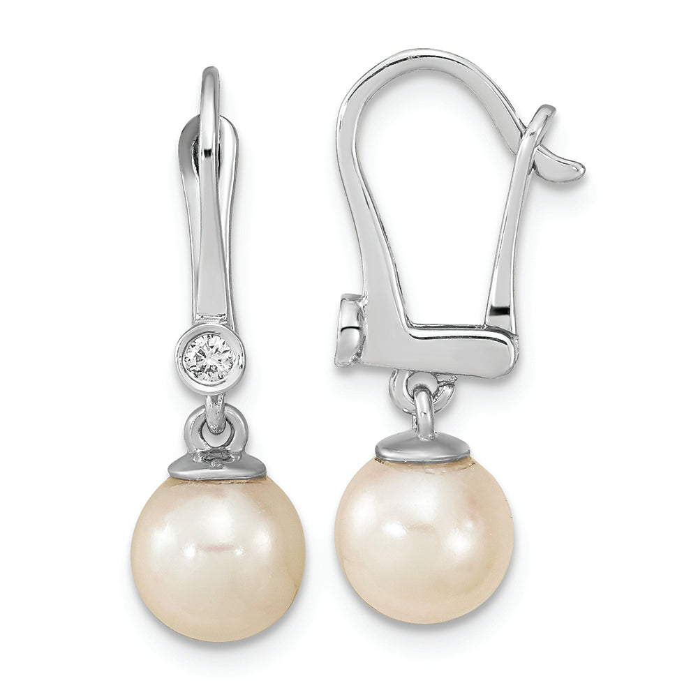 Pendientes Colgantes de Oro Blanco de 14k con Perla Akoya Cultivada de Agua Salada Blanca de 7-8mm y Diamante de 0.05 Quilates