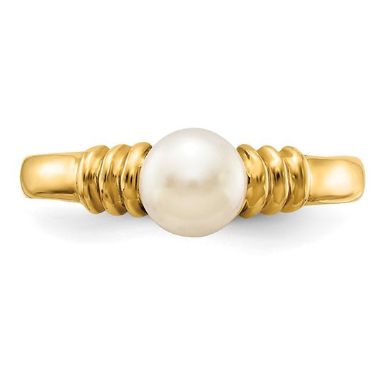 Anillo de Perla Cultivada de Agua Dulce Botón Blanco de 5-6 mm en Oro de 14K