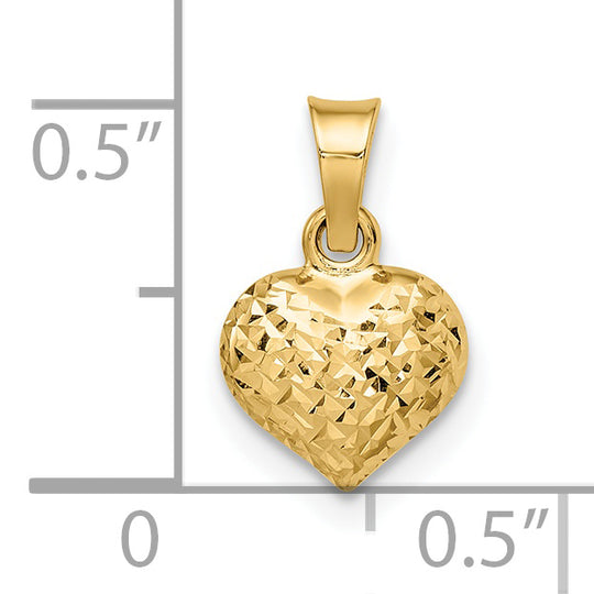 Dije Pequeño en Forma de Corazón Repujado con Corte de Diamante en Oro Amarillo de 14k