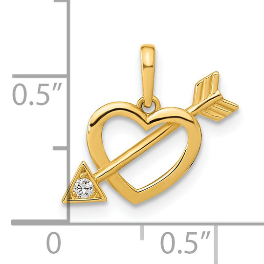 Dije de Corazón Cortado con Flecha y CZ en Oro Amarillo 14K