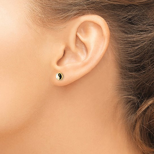 Pendientes de Botón en Oro Amarillo de 14K con Esmalte Negro/Blanco Yin y Yang