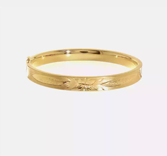 Brazalete Articulado Oversize Cóncavo con Corte de Diamante en Oro Amarillo de 14K (5/16")