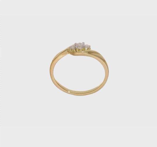 Anillo de Diamantes de 3 Piedras en Oro Amarillo de 14k