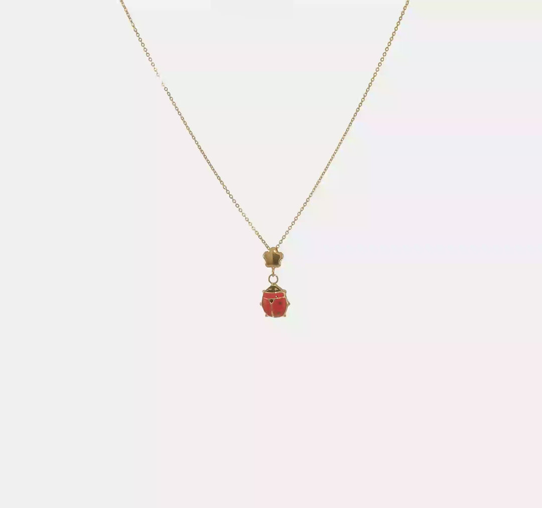 Collar de Flor Esmaltada con Mariquita en Oro de 14k – 16.5 pulgadas