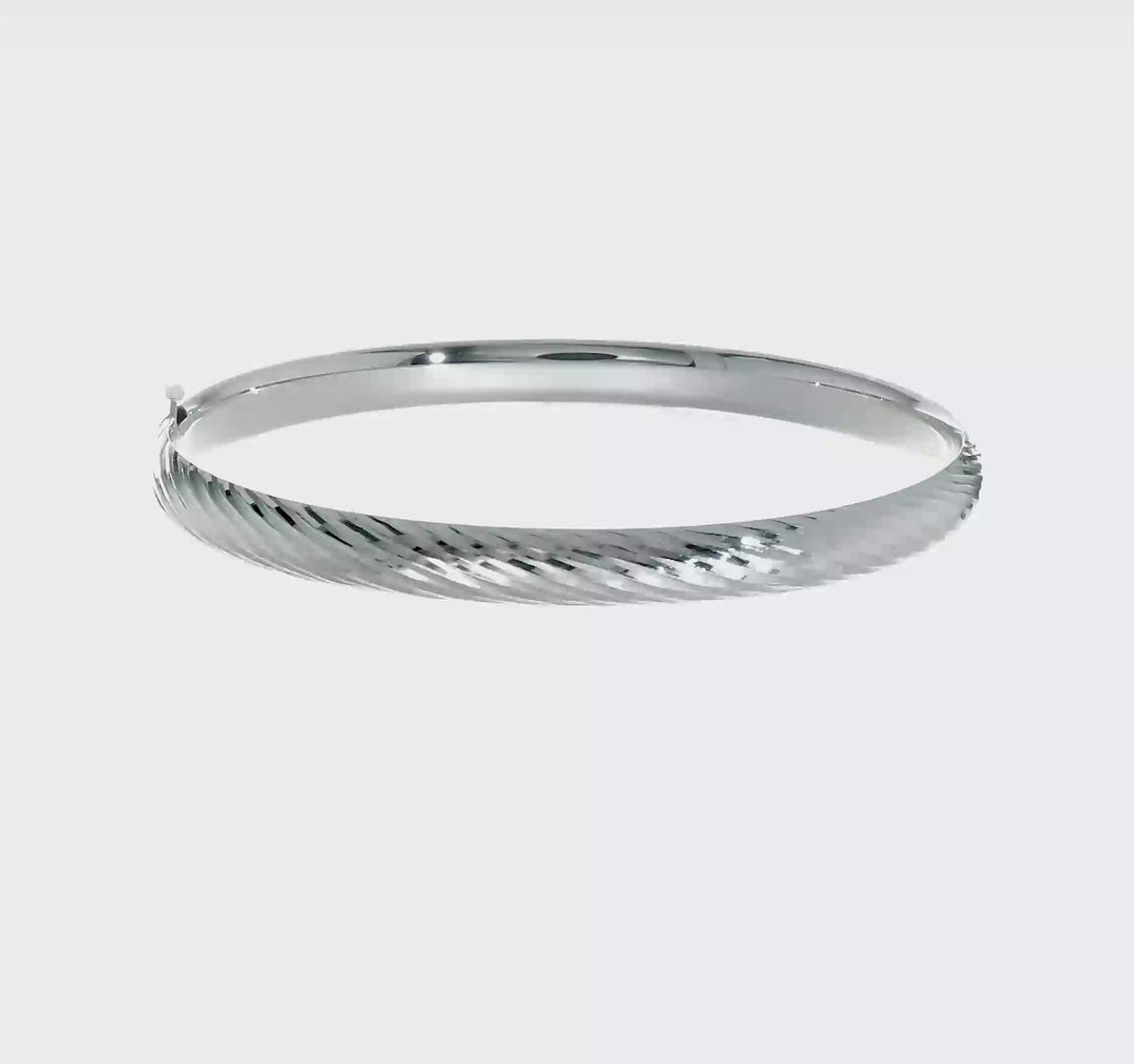 Pulsera Bangle de Oro Blanco de 14k, 4/16", con Textura y Bisagra